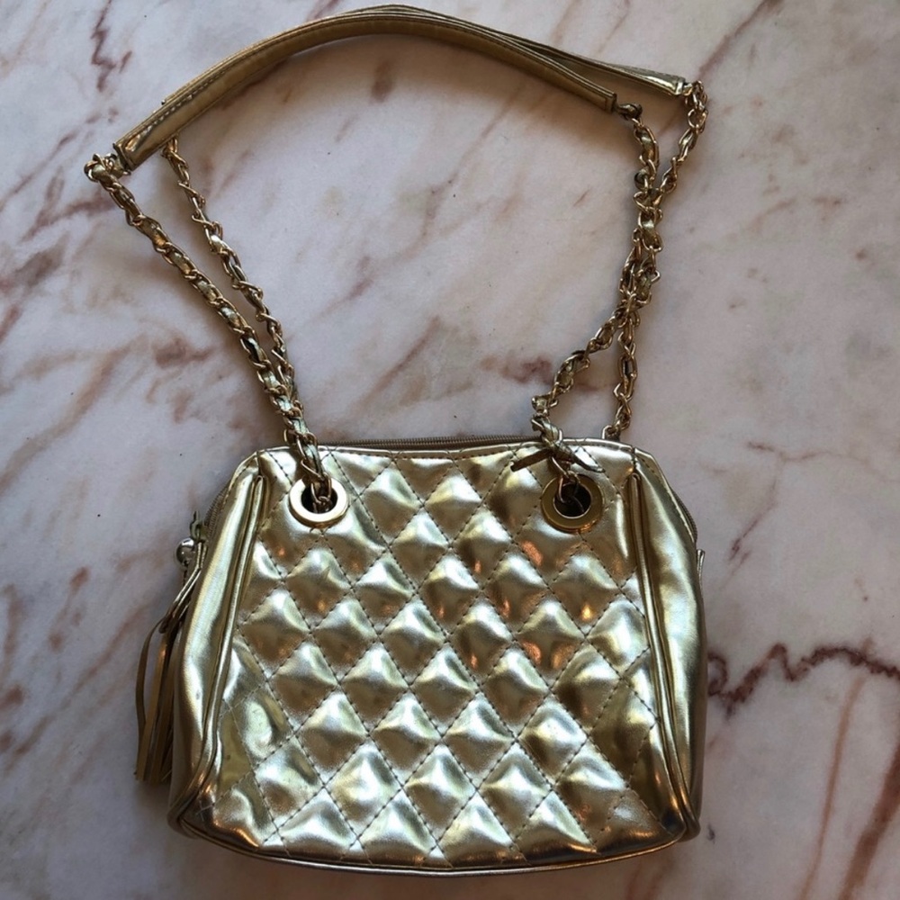 Vintage Gold Quilted Handbag.